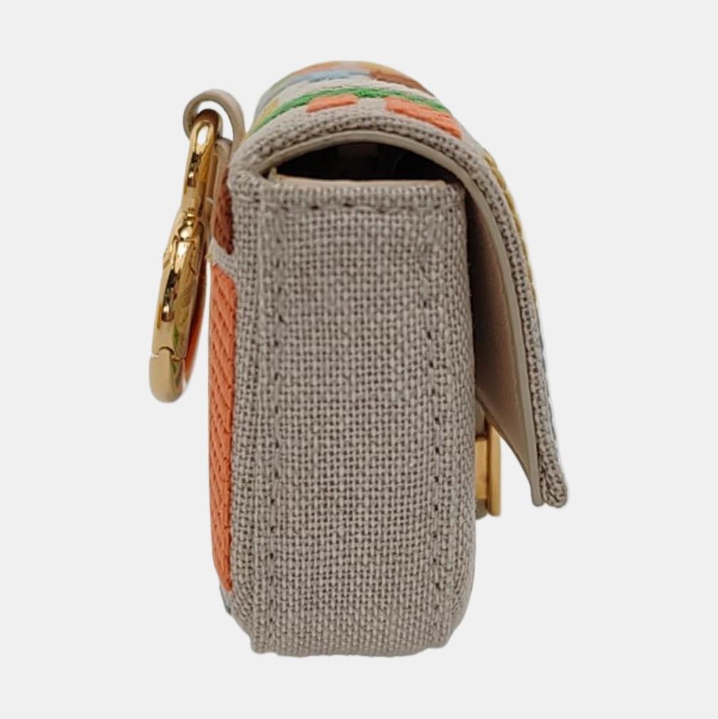 Fendi Baguette Nano Multicolore Canvas Chain Strap Crossbody Bag Bon état - En vente à AUBERVILLIERS, FR