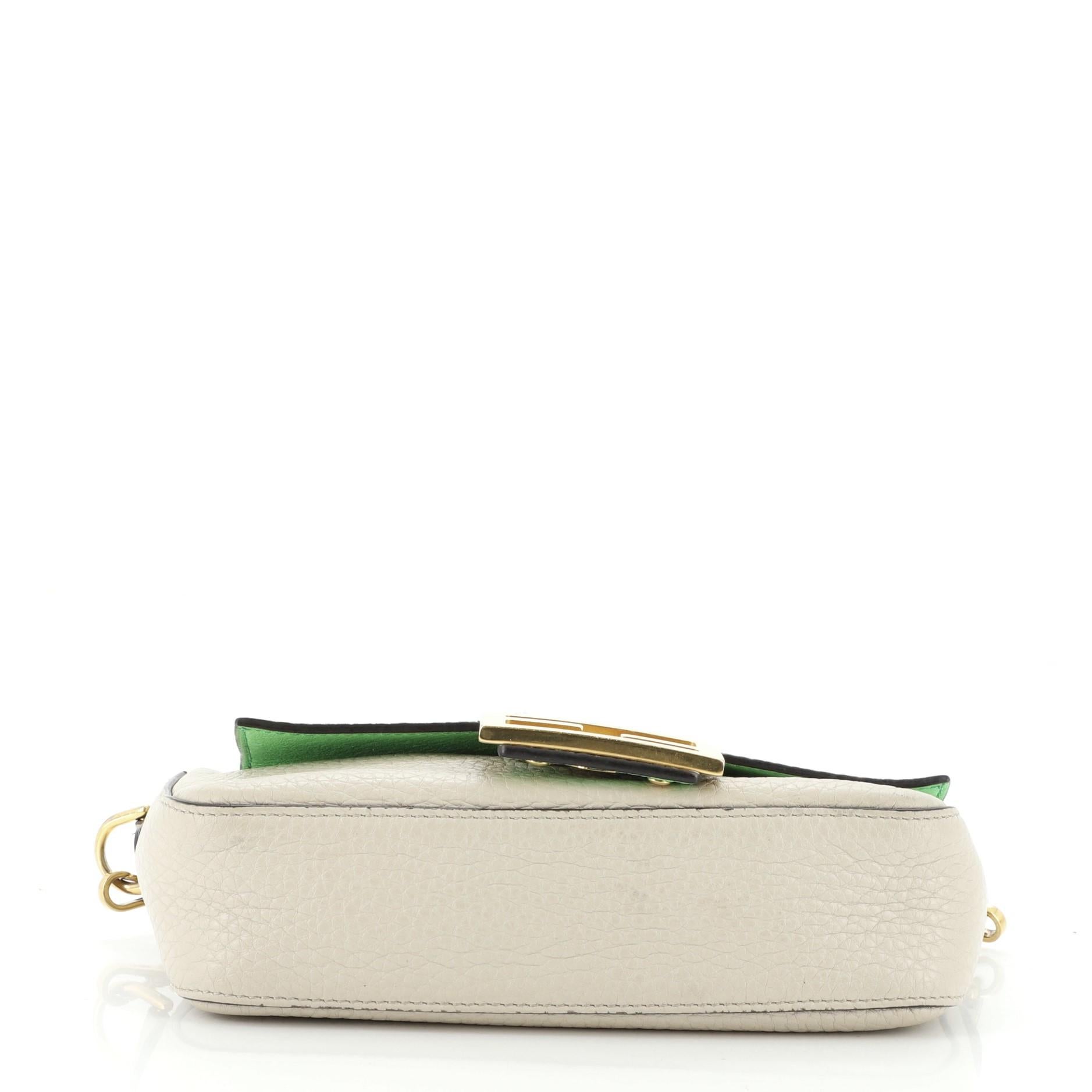 Fendi Baguette NM Tasche aus Leder Mini im Zustand „Gut“ in NY, NY