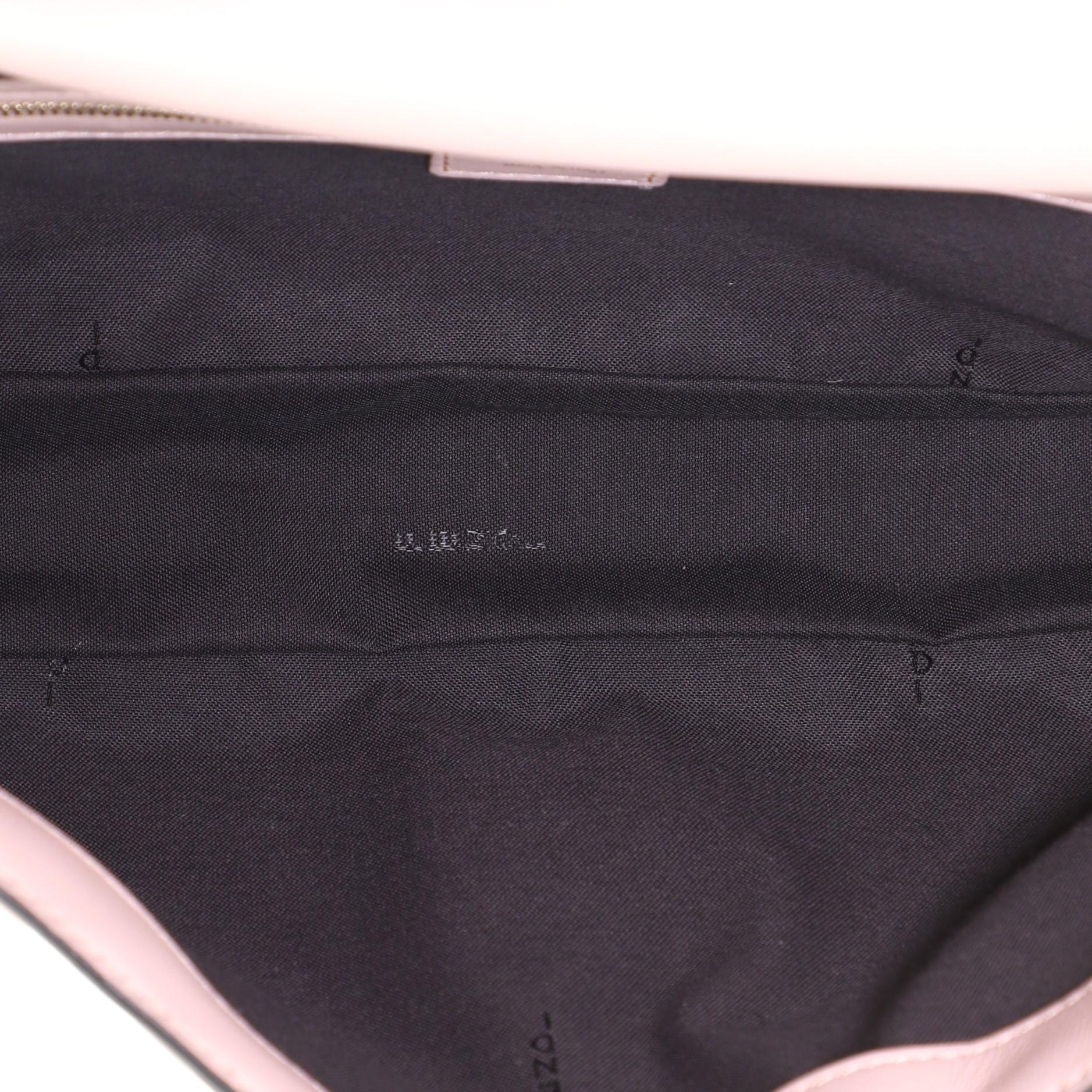 Fendi Baguette NM Tasche Zucca Geprägtes Leder Medium für Damen oder Herren