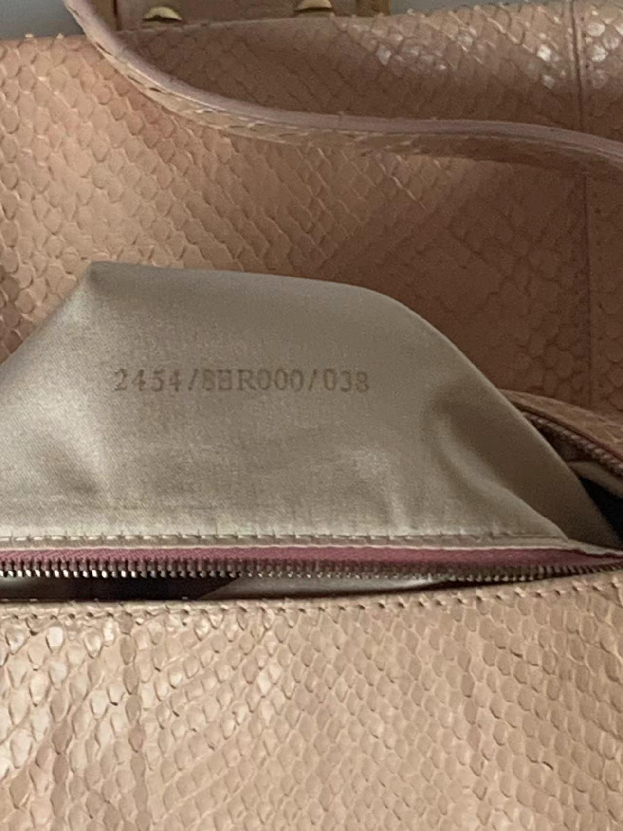 Fendi baguette nude pink python leather shoulder bag For Sale 14