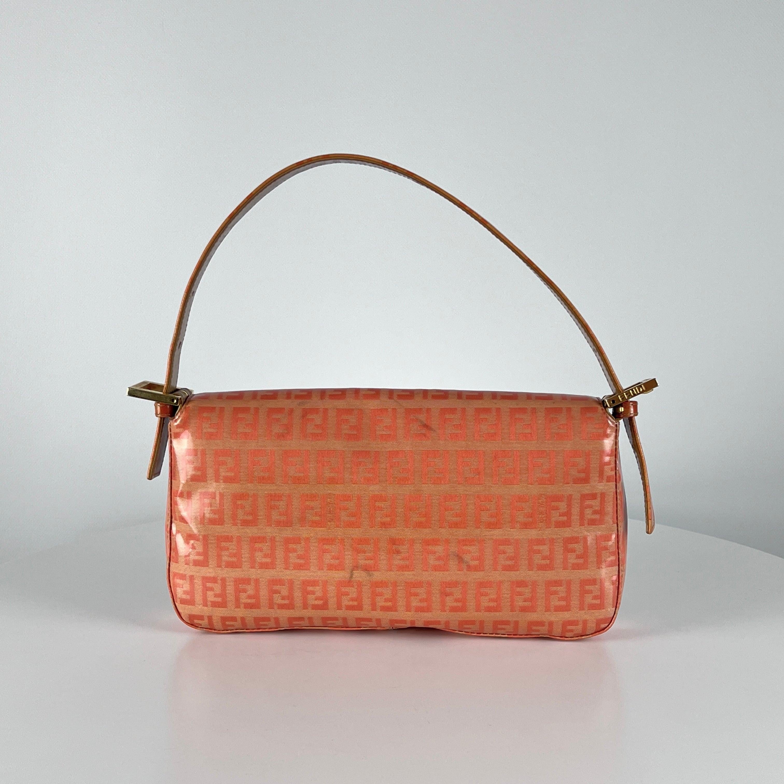 Fendi Baguette Orange Zucca Vinyl Shoulder Bag en vente 2