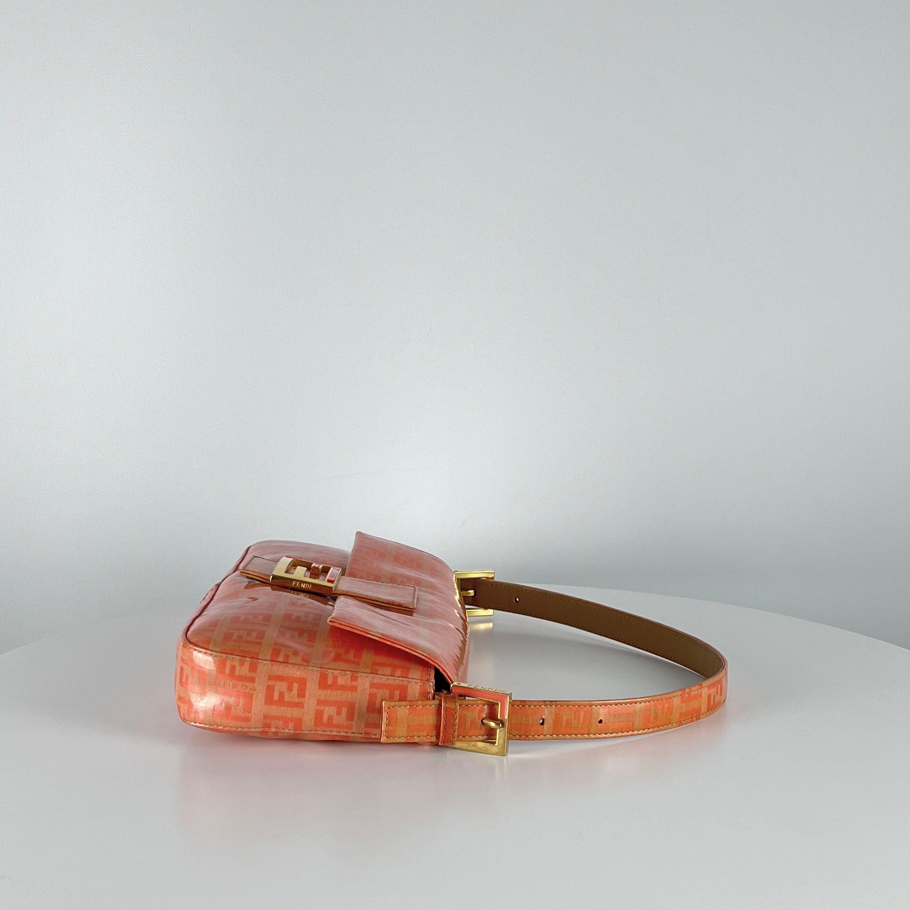 Fendi Baguette Orange Zucca Vinyl Shoulder Bag en vente 4