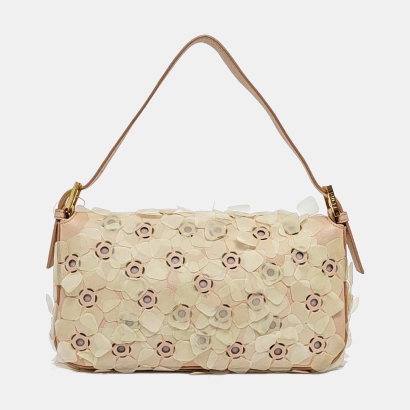 Fendi Baguette en cuir rose avec fleurs Boucle transparente en vente 1