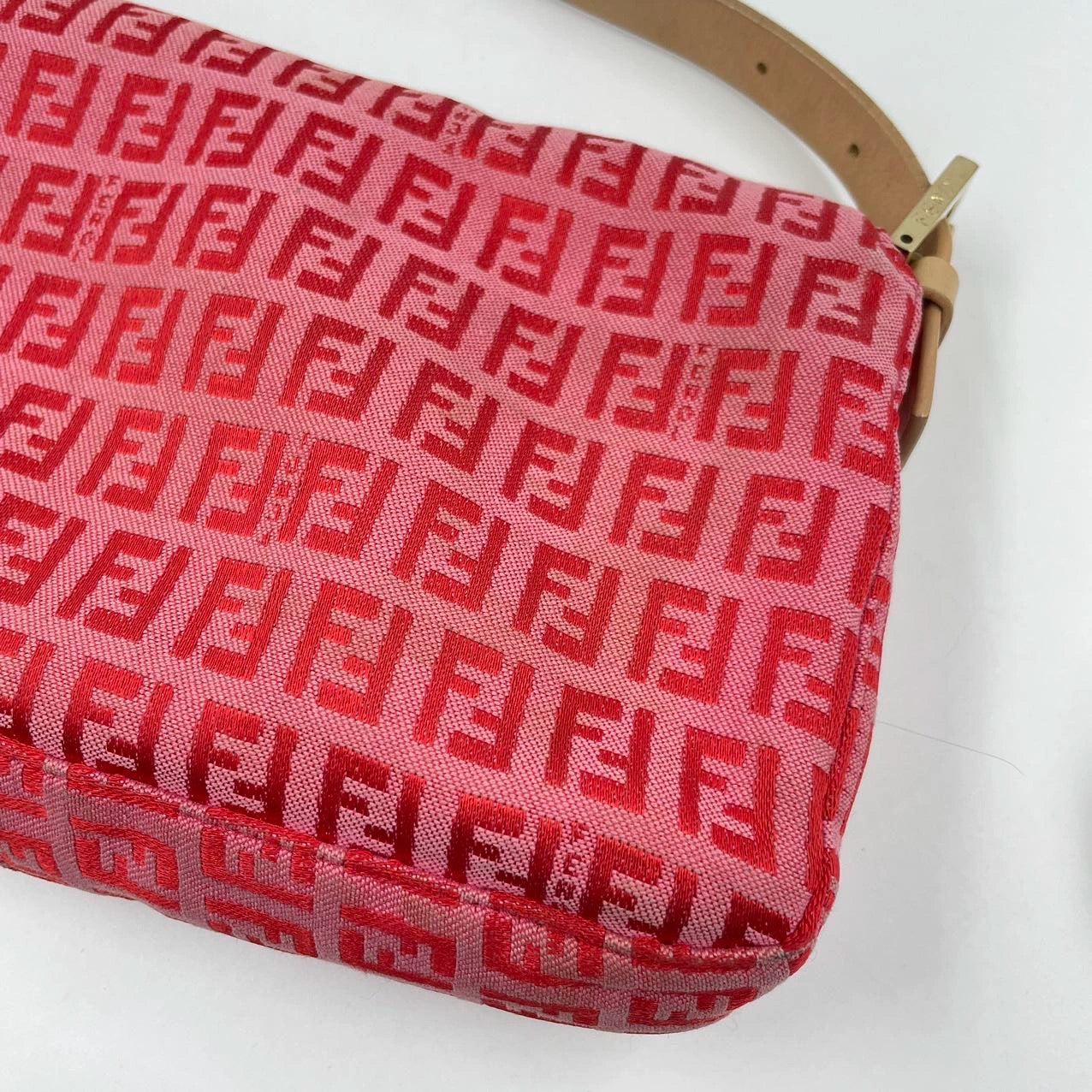 Fendi Baguette Pink Zucchino Monogram Shoulder Bag For Sale 10