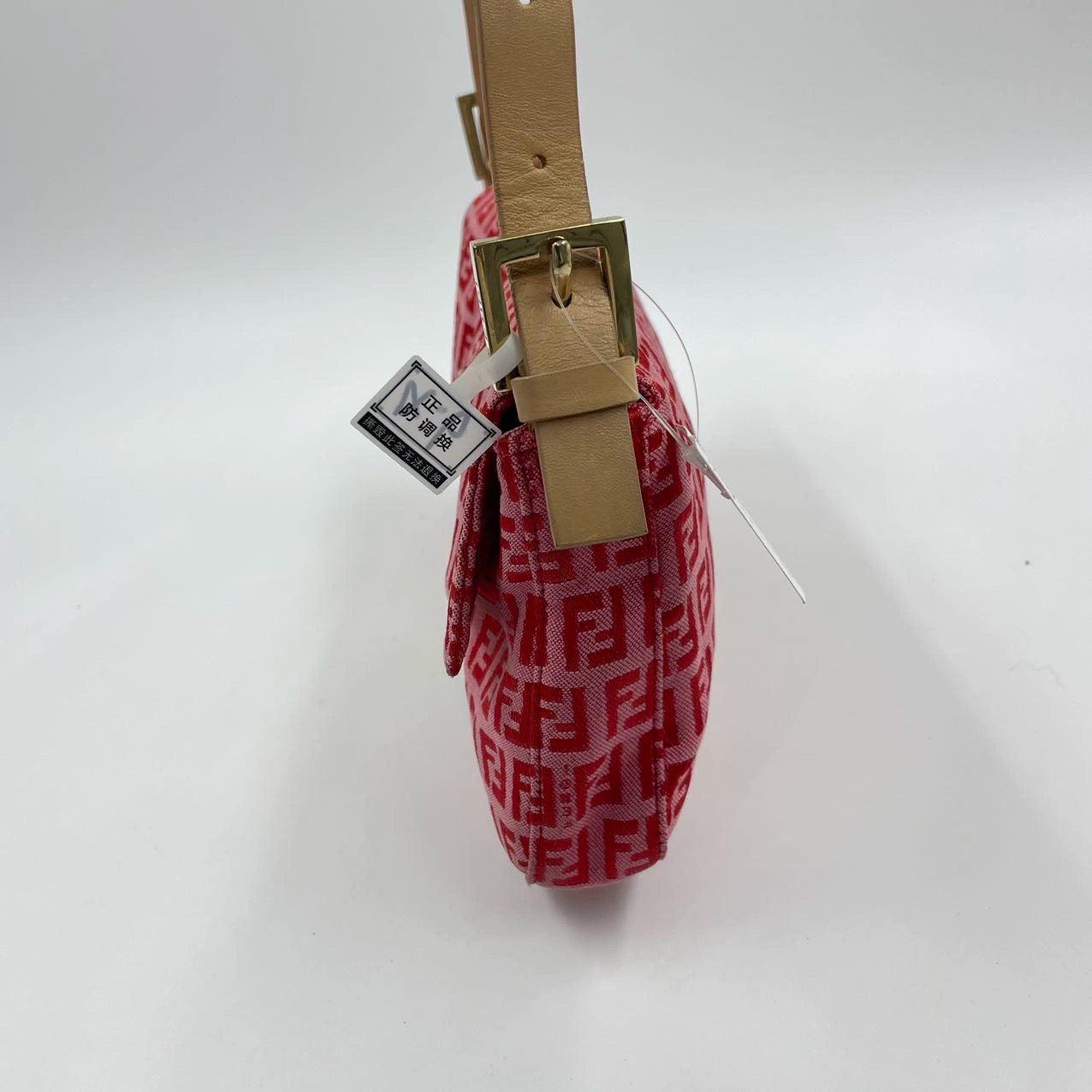 Women's Fendi Baguette Pink Zucchino Monogram Shoulder Bag For Sale