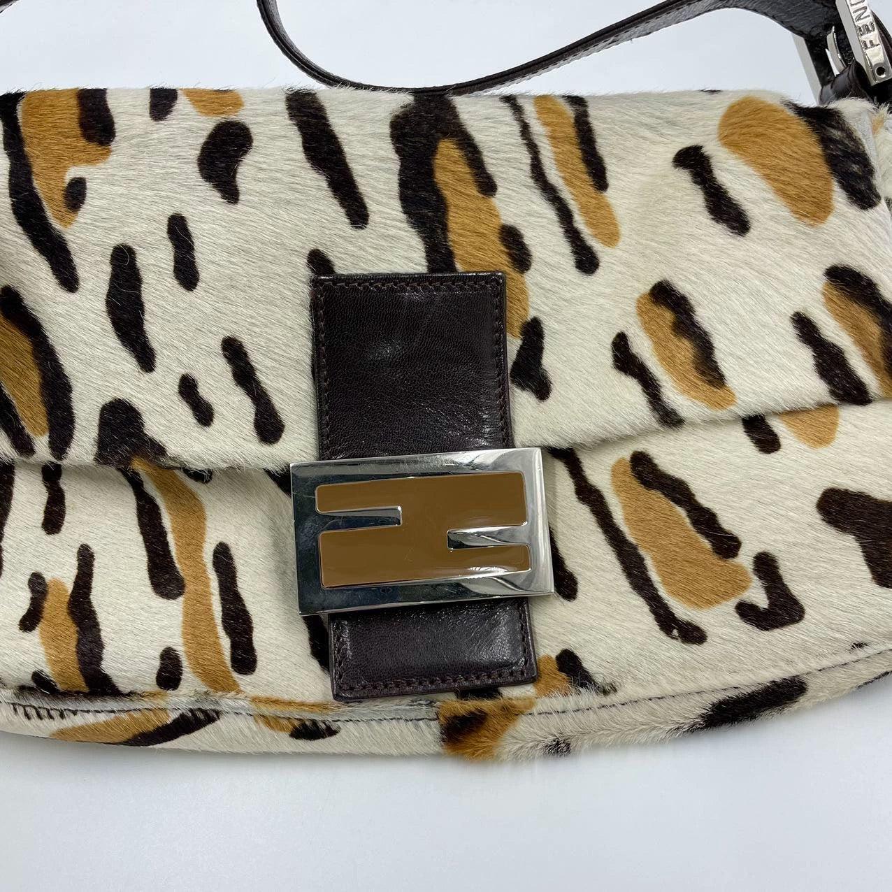 Fendi Baguette Pony hair in leopard print Brown For Sale 10