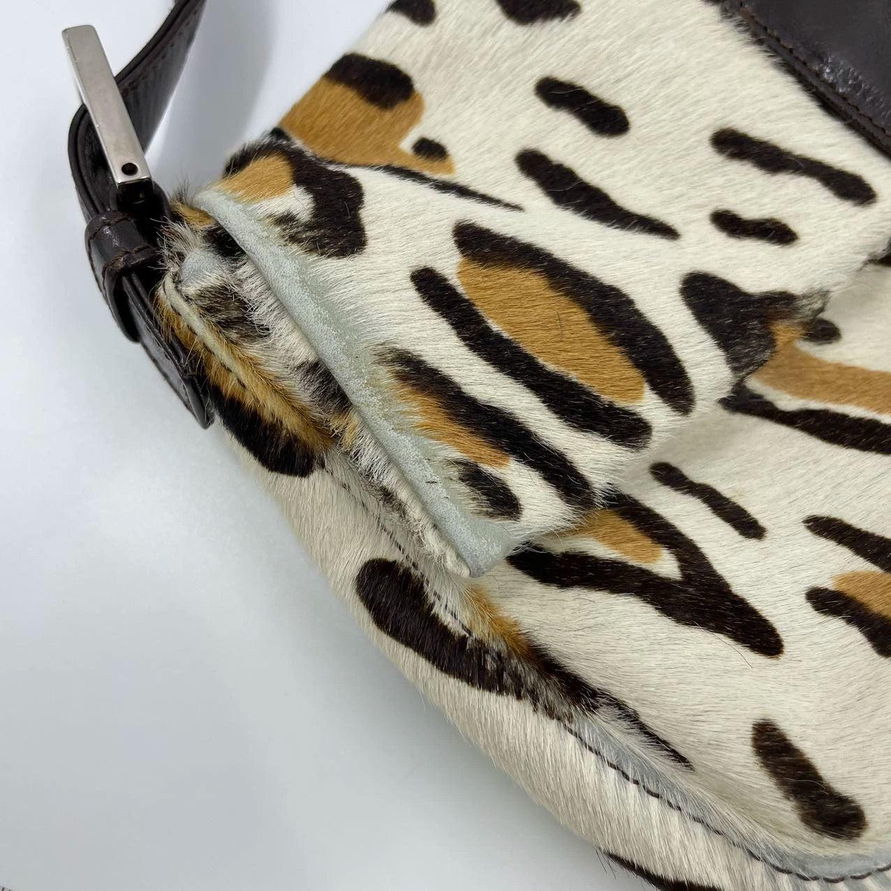 Fendi Baguette Pony hair in leopard print Brown For Sale 11