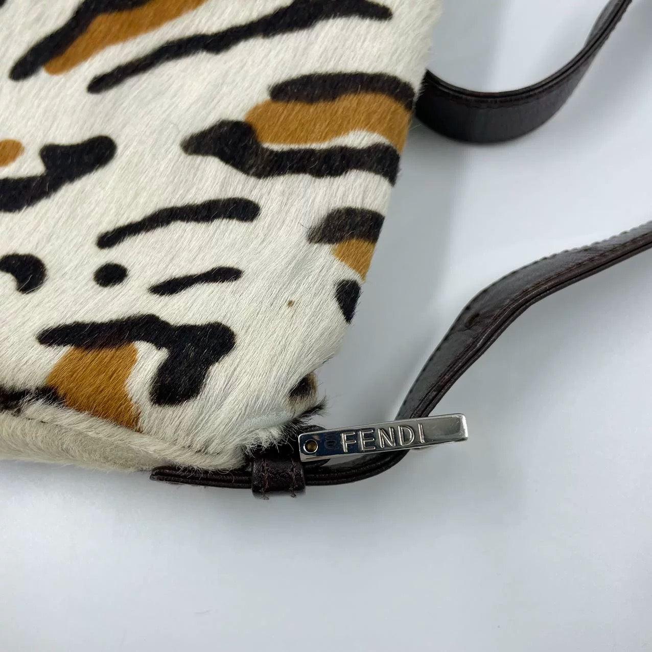 Fendi Baguette Pony hair in leopard print Brown For Sale 15