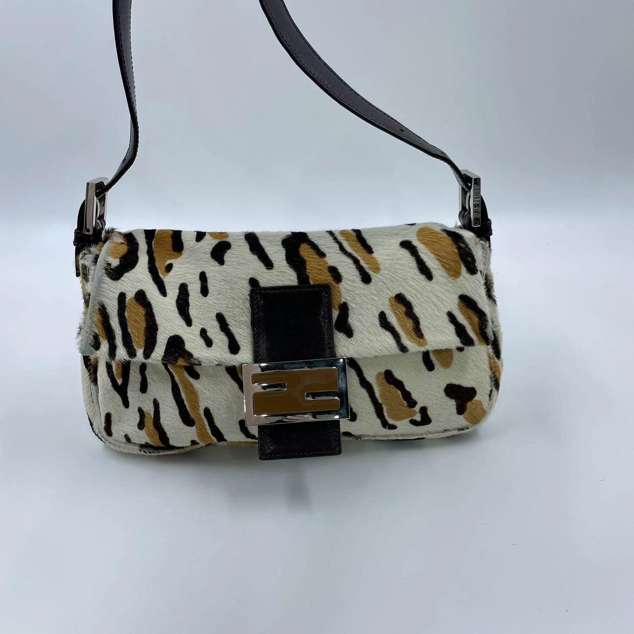 Fendi Baguette Pony hair in leopard print Brown For Sale 4