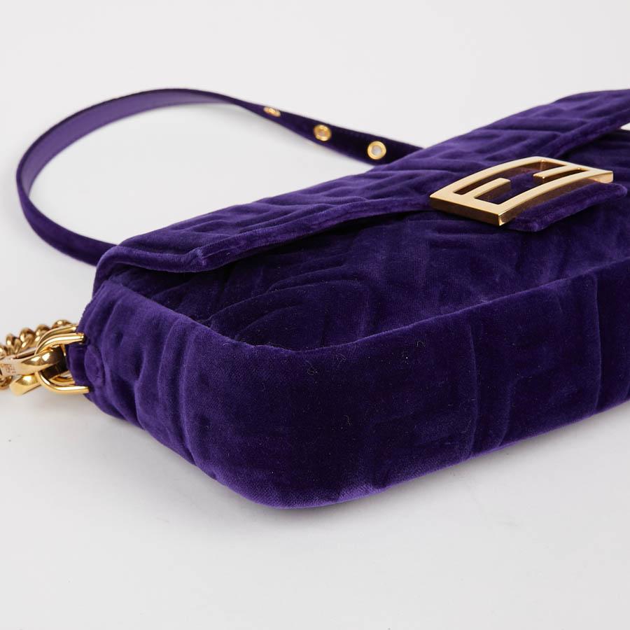 FENDI Baguette Purple Embossed Velvet Bag In New Condition In Paris, FR