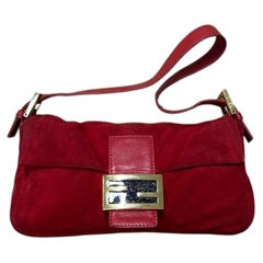 Bolso de hombro Fendi Baguette de ante rojo con hebilla morada estrellada