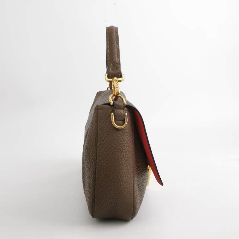 Fendi Baguette Selleria Calfskin Leather Crossbody Bag Large Brown In Excellent Condition In AUBERVILLIERS, FR