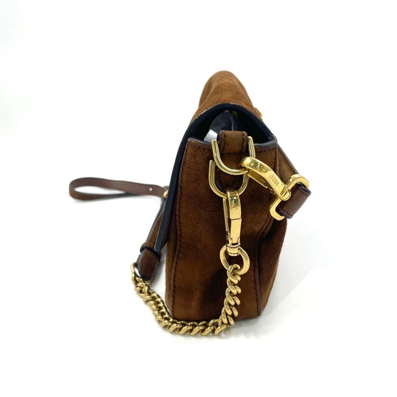 Fendi Baguette Selleria Suede Leather Crossbody Bag Medium Caramel Tan Excellent état - En vente à AUBERVILLIERS, FR