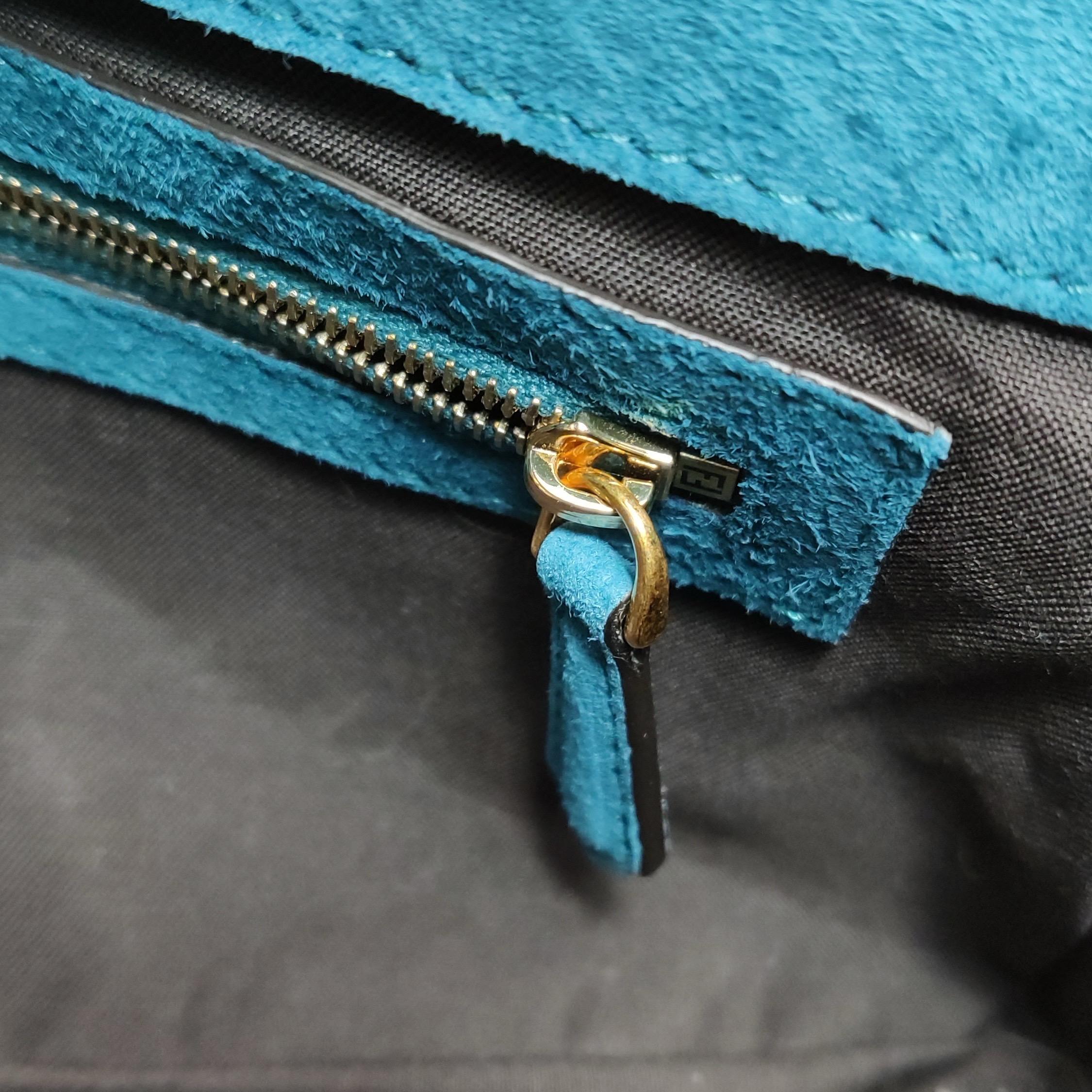 Fendi Baguette Selleria Sac à bandoulière en cuir daim Moyen Bleu sarcelle en vente 7
