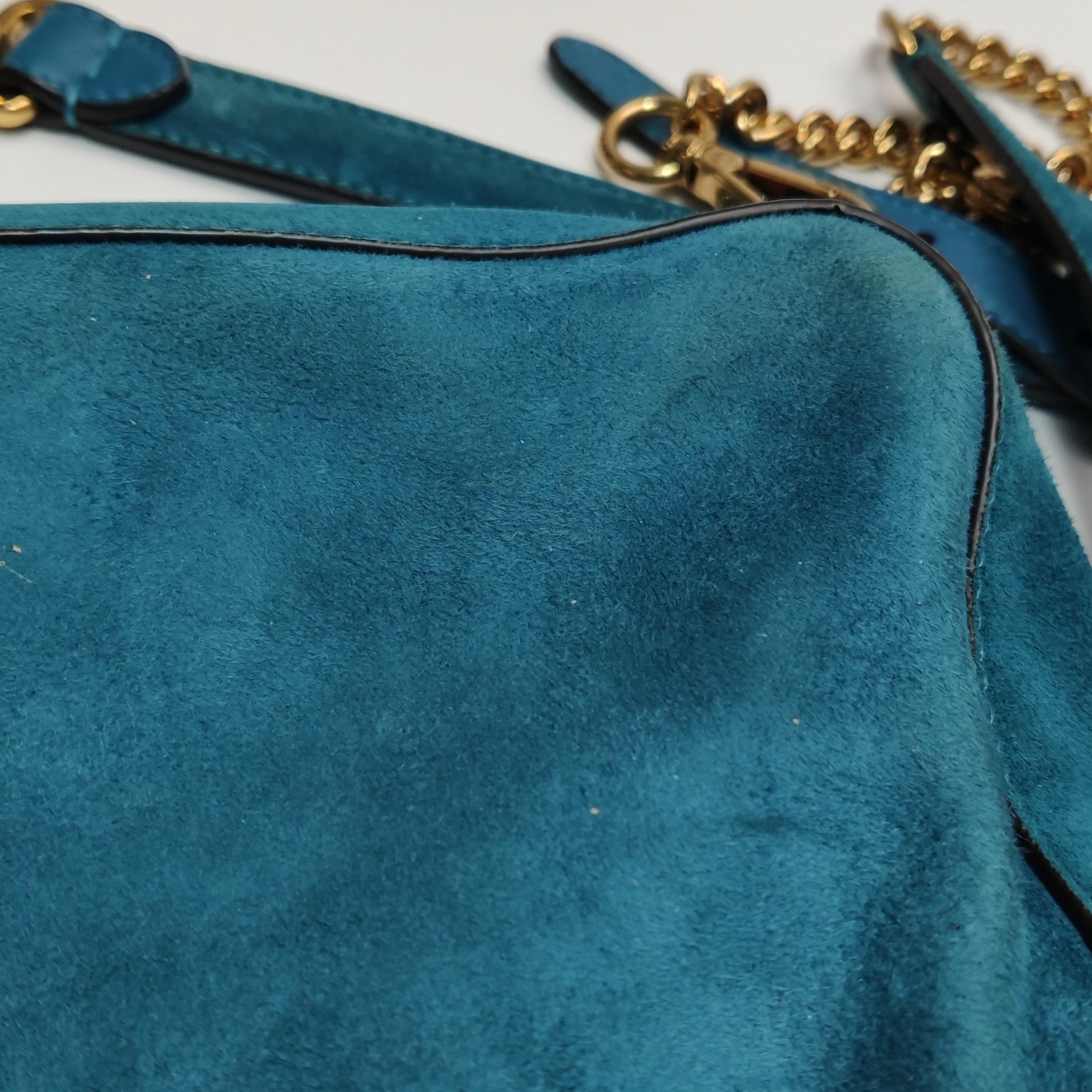 Fendi Baguette Selleria Sac à bandoulière en cuir daim Moyen Bleu sarcelle en vente 13
