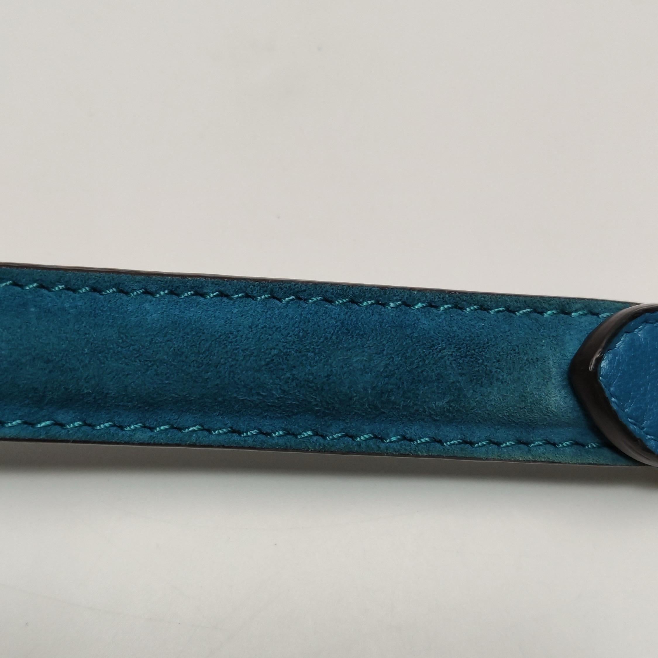 Fendi Baguette Selleria Sac à bandoulière en cuir daim Moyen Bleu sarcelle en vente 16