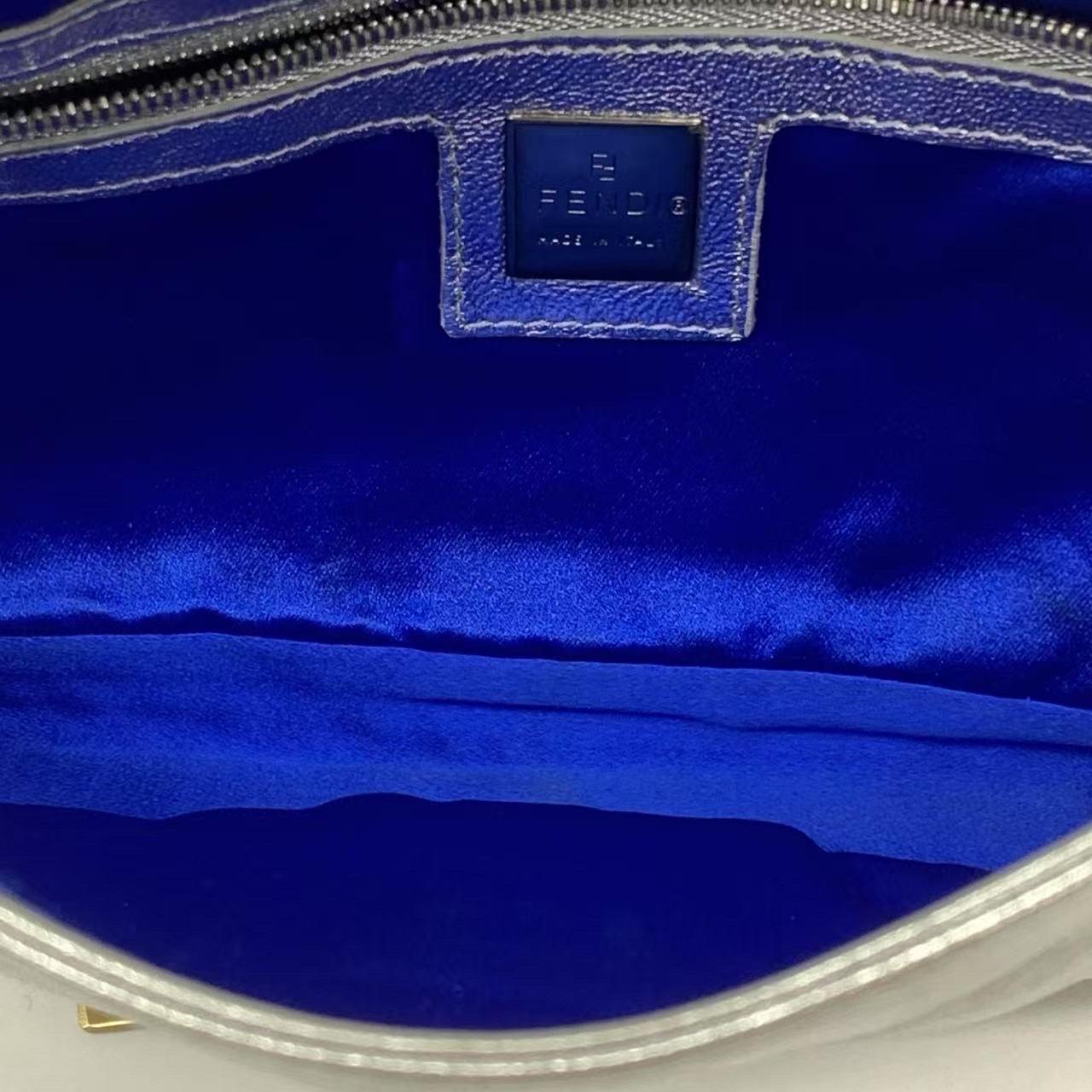 FENDI Baguette Silver Lambskin Leather Crystal Buckle Shoulder Bag For Sale 11