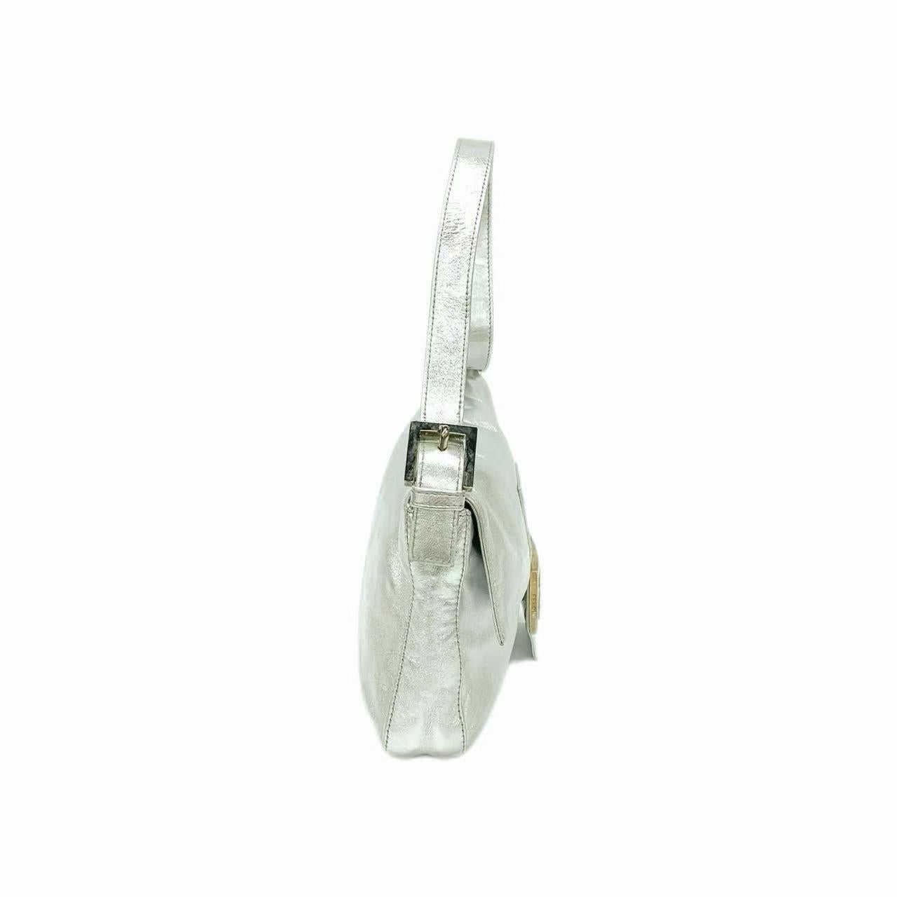 Women's FENDI Baguette Silver Lambskin Leather Crystal Buckle Shoulder Bag For Sale