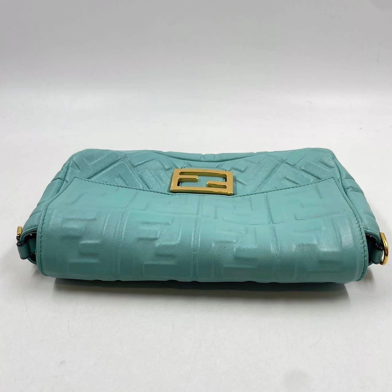 FENDI Baguette Turquoise Leather 3D FF Motif Crossbody bag In Excellent Condition In AUBERVILLIERS, FR
