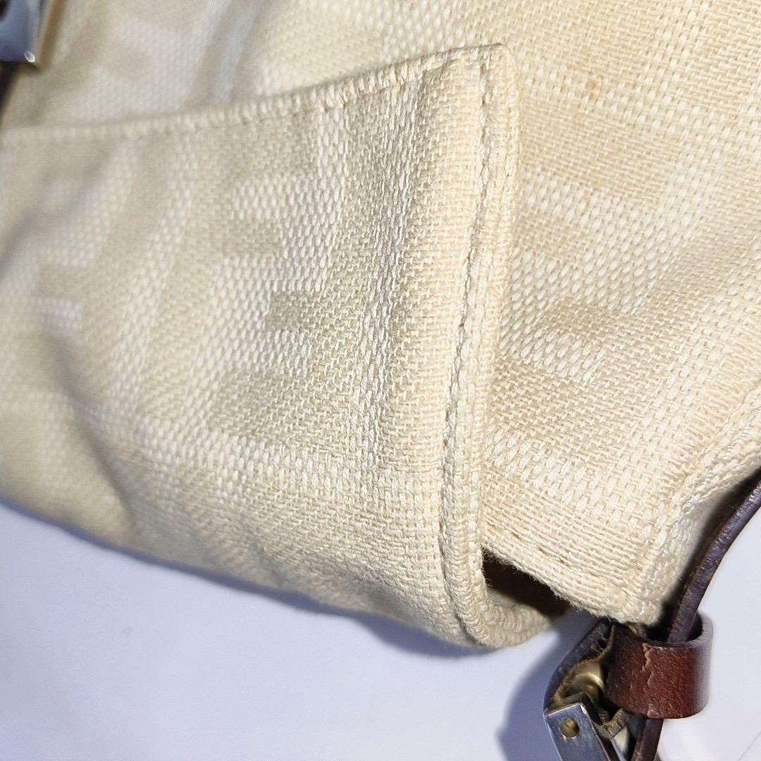 Fendi Baguette Vintage Beige Canvas Zucca Print Shoulder Bag For Sale 8
