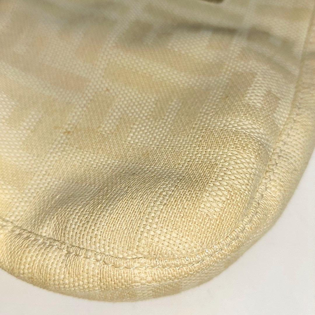 Fendi Baguette Vintage Beige Canvas Zucca Print Shoulder Bag For Sale 10