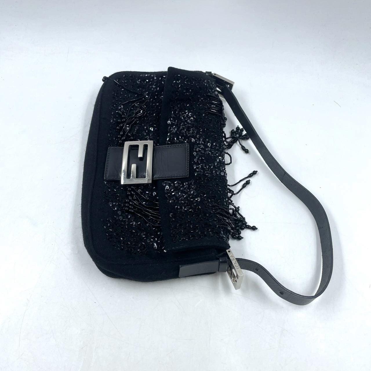 Bolso bandolera Fendi Baguette Vintage negro con cuentas en negro 6