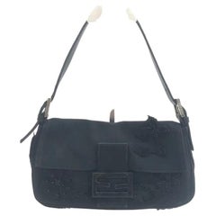 FENDI Baguette Vintage Black Cloth With Flower Embroidery Silver Hardware