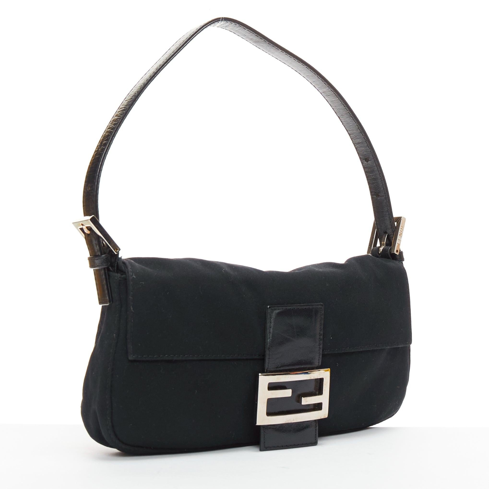 FENDI Baguette Vintage black cotton silver FF logo leather flap shoulder bag In Good Condition In Hong Kong, NT