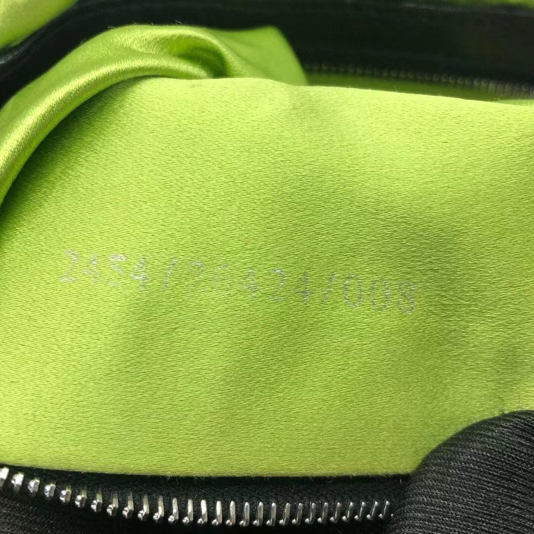 Bolso bandolera Fendi Baguette Vintage negro con cuentas de purpurina y tela de punto en venta 3