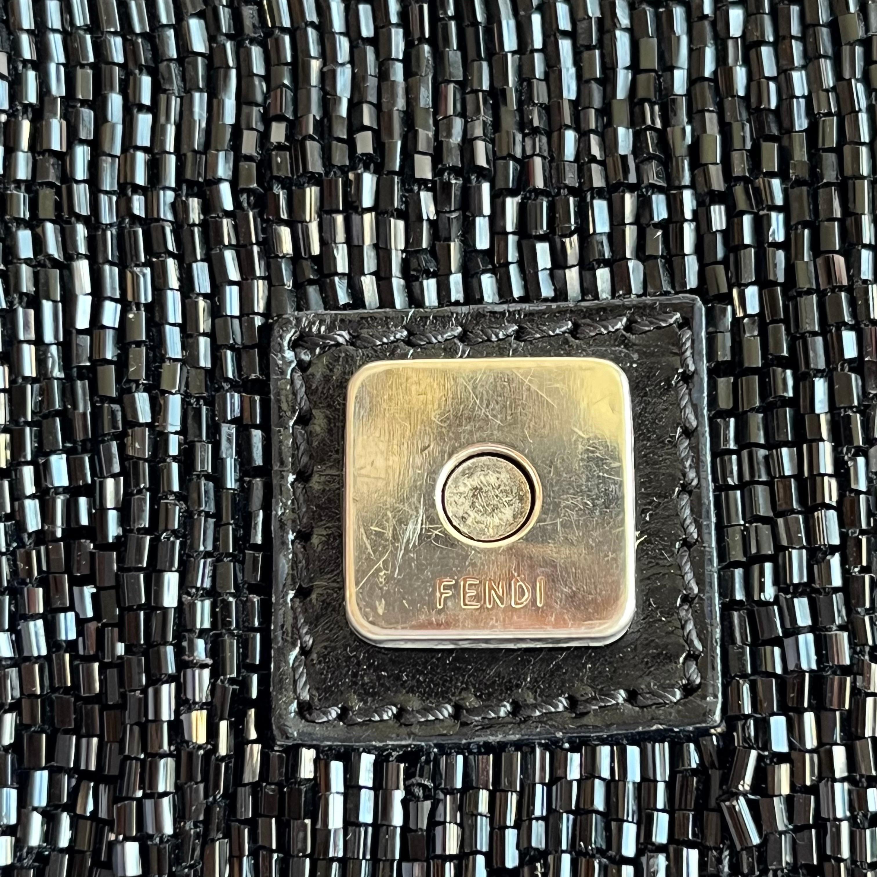 Fendi Baguette Vintage Schwarz Glitter Beads Umhängetasche Blau Seide Interieur im Angebot 8