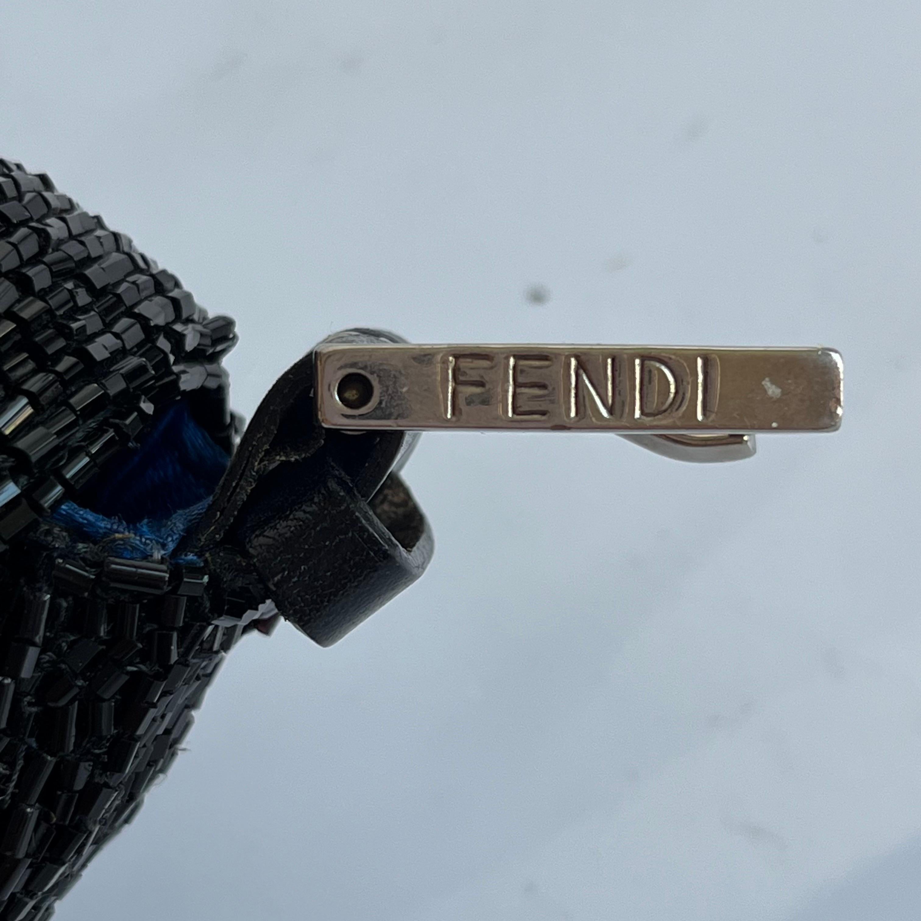 Fendi Baguette Vintage Schwarz Glitter Beads Umhängetasche Blau Seide Interieur im Angebot 10