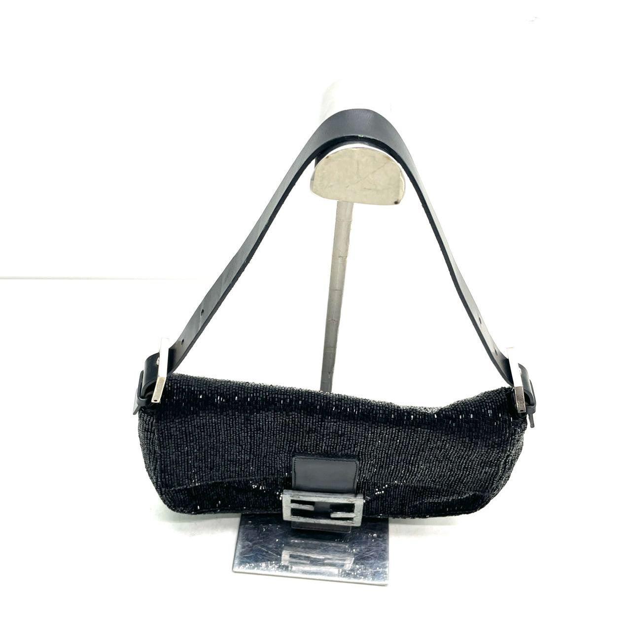 Fendi Baguette Vintage Black Glitter Beads Shoulder Bag In Excellent Condition For Sale In AUBERVILLIERS, FR