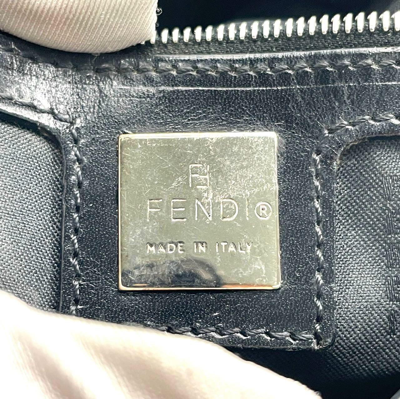 Fendi Baguette Vintage Black Glitter Beads Shoulder Bag For Sale 2