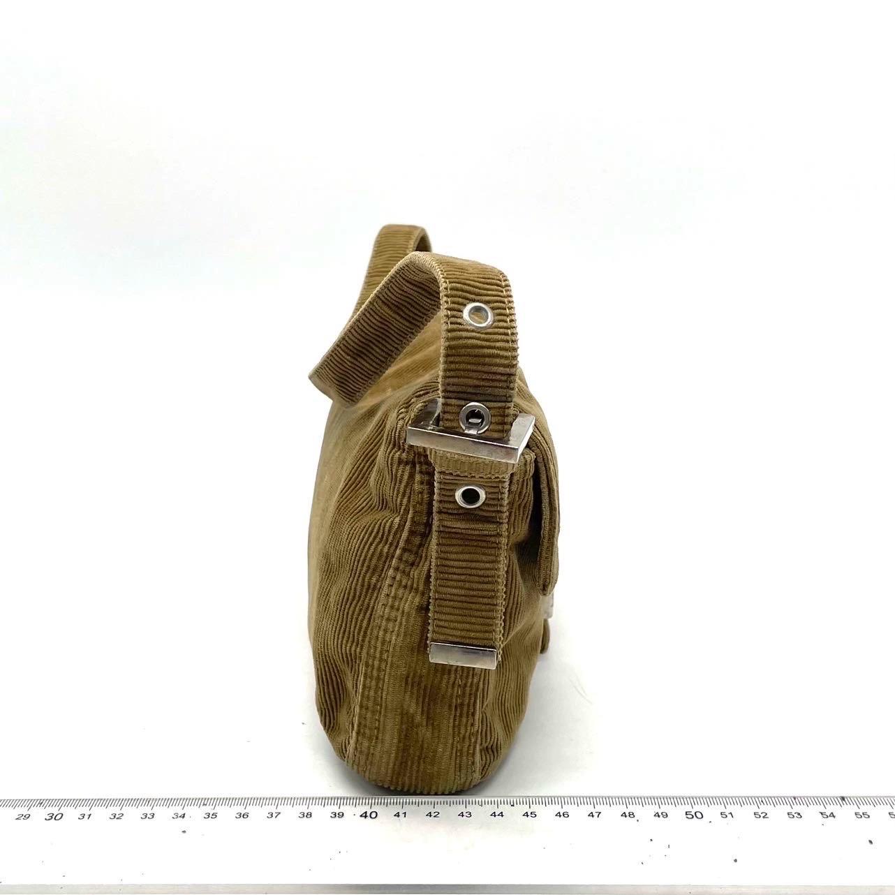 FENDI Baguette Vintage Corduroy Beige Brown Shoulder Bag For Sale 1