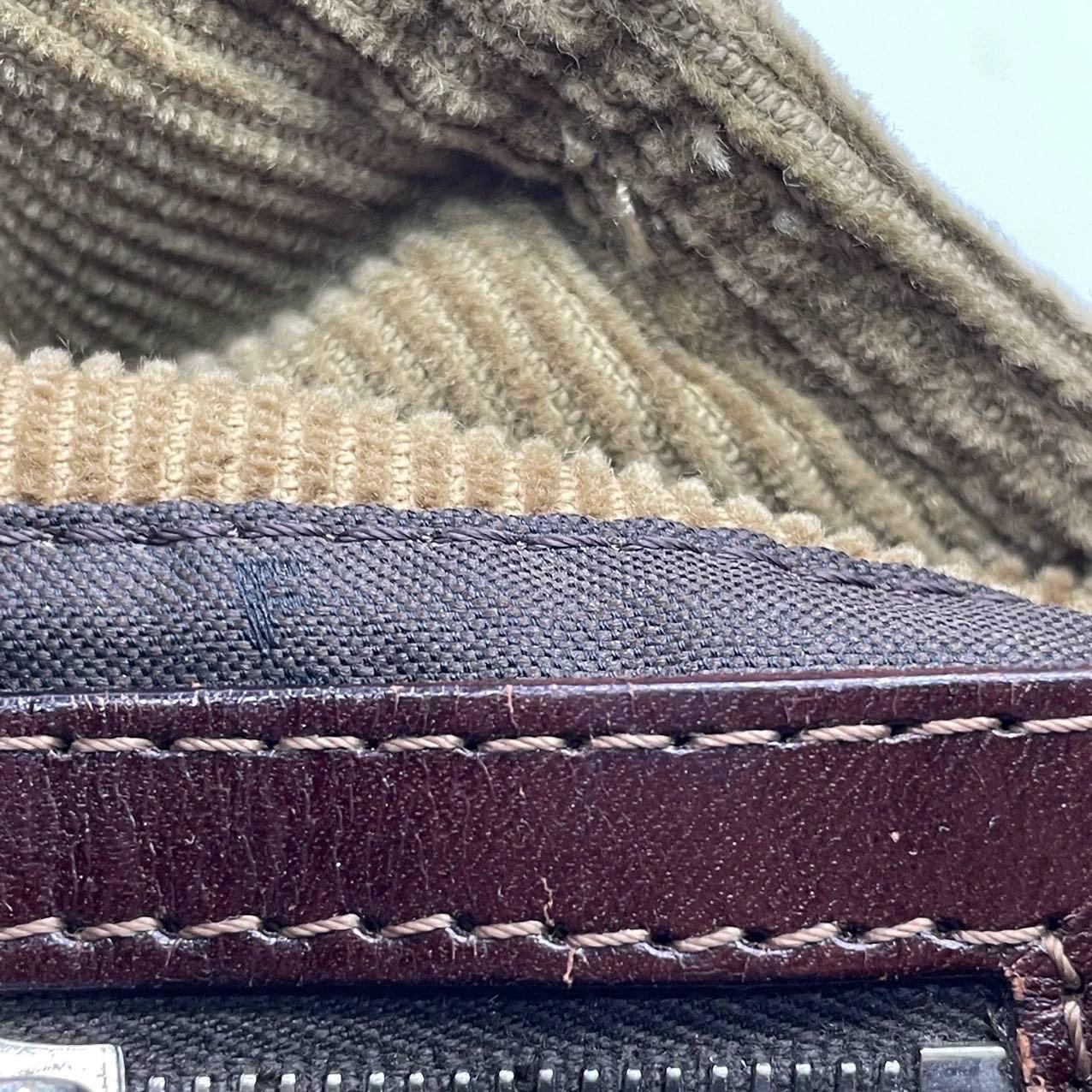 FENDI Baguette Vintage Corduroy Beige Brown Shoulder Bag For Sale 5