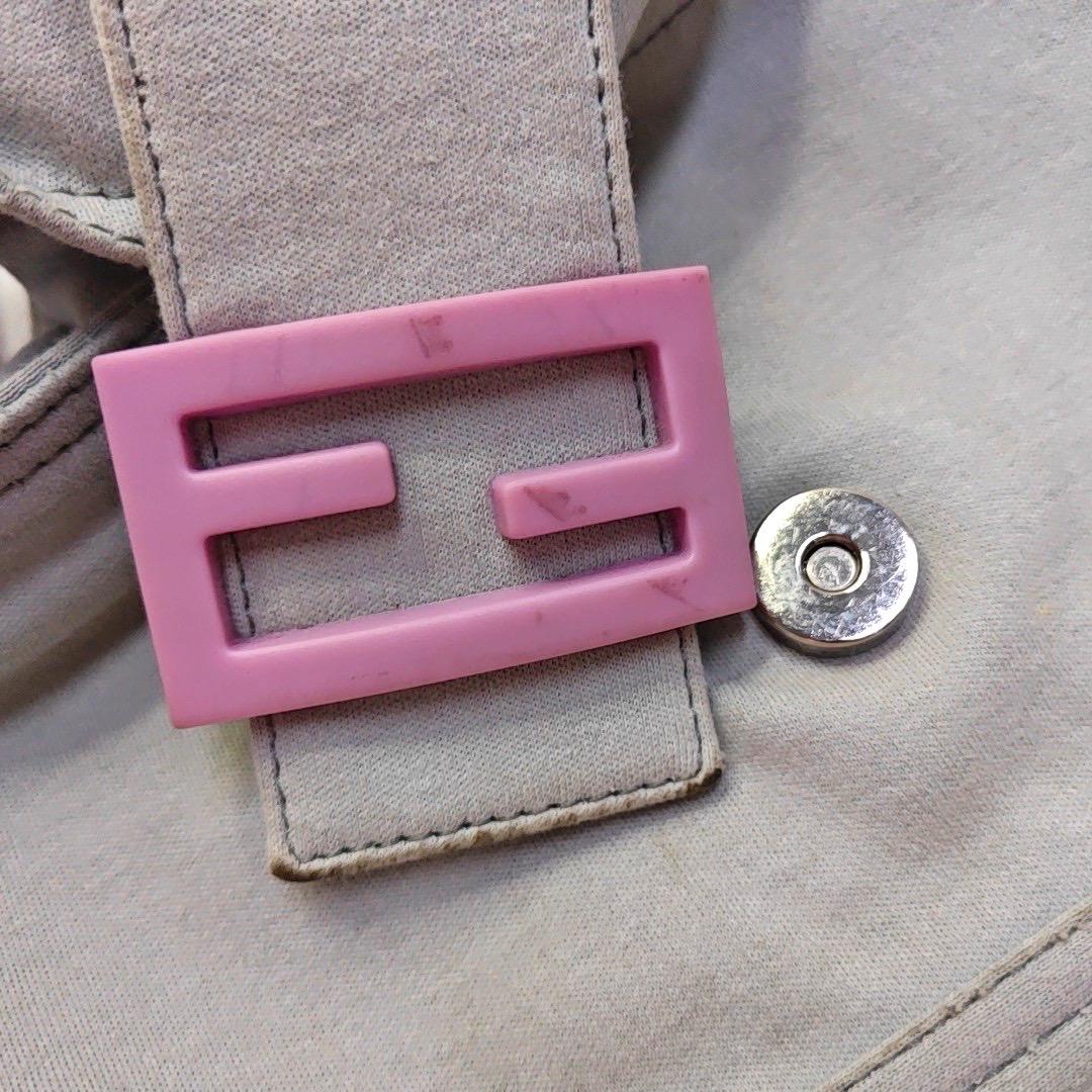 FENDI Baguette Vintage Pale Grey Cloth Pink Buckle For Sale 10