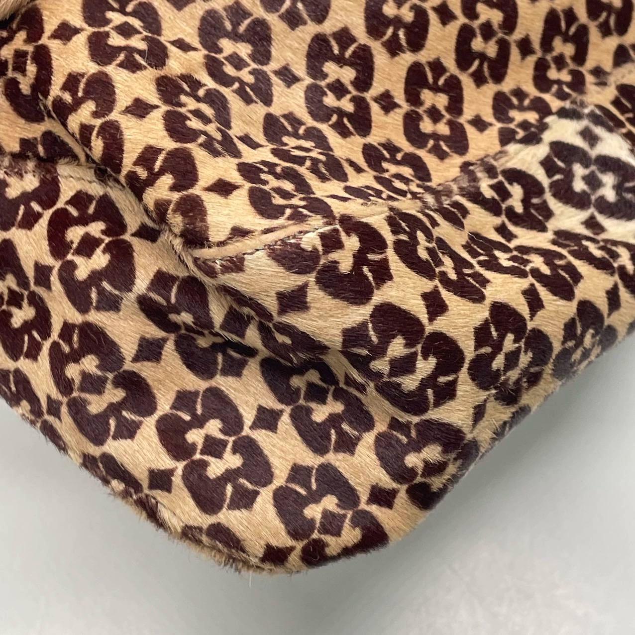 Fendi - Baguette Vintage - Sac à bandoulière à double rabat en poils de poney en vente 7
