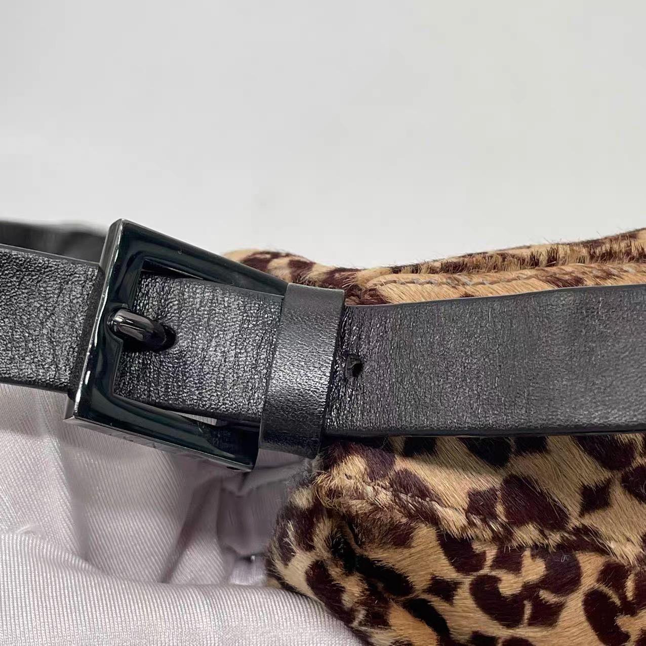 Fendi - Baguette Vintage - Sac à bandoulière à double rabat en poils de poney en vente 14