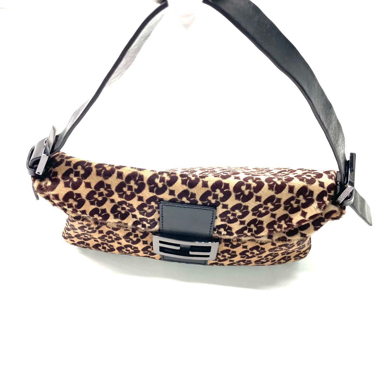 Noir Fendi - Baguette Vintage - Sac à bandoulière à double rabat en poils de poney en vente
