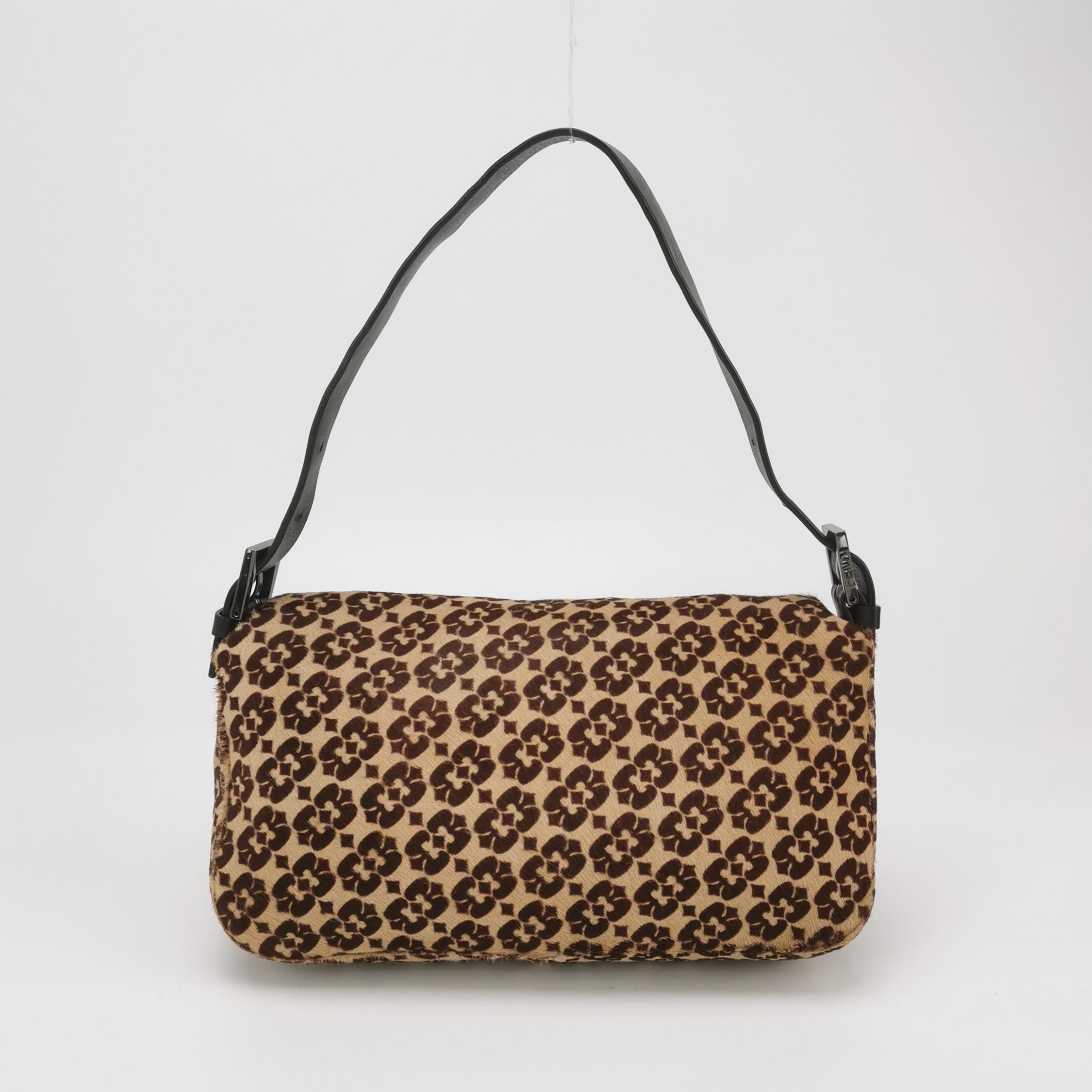 Fendi - Baguette Vintage - Sac à bandoulière à double rabat en poils de poney en vente 2
