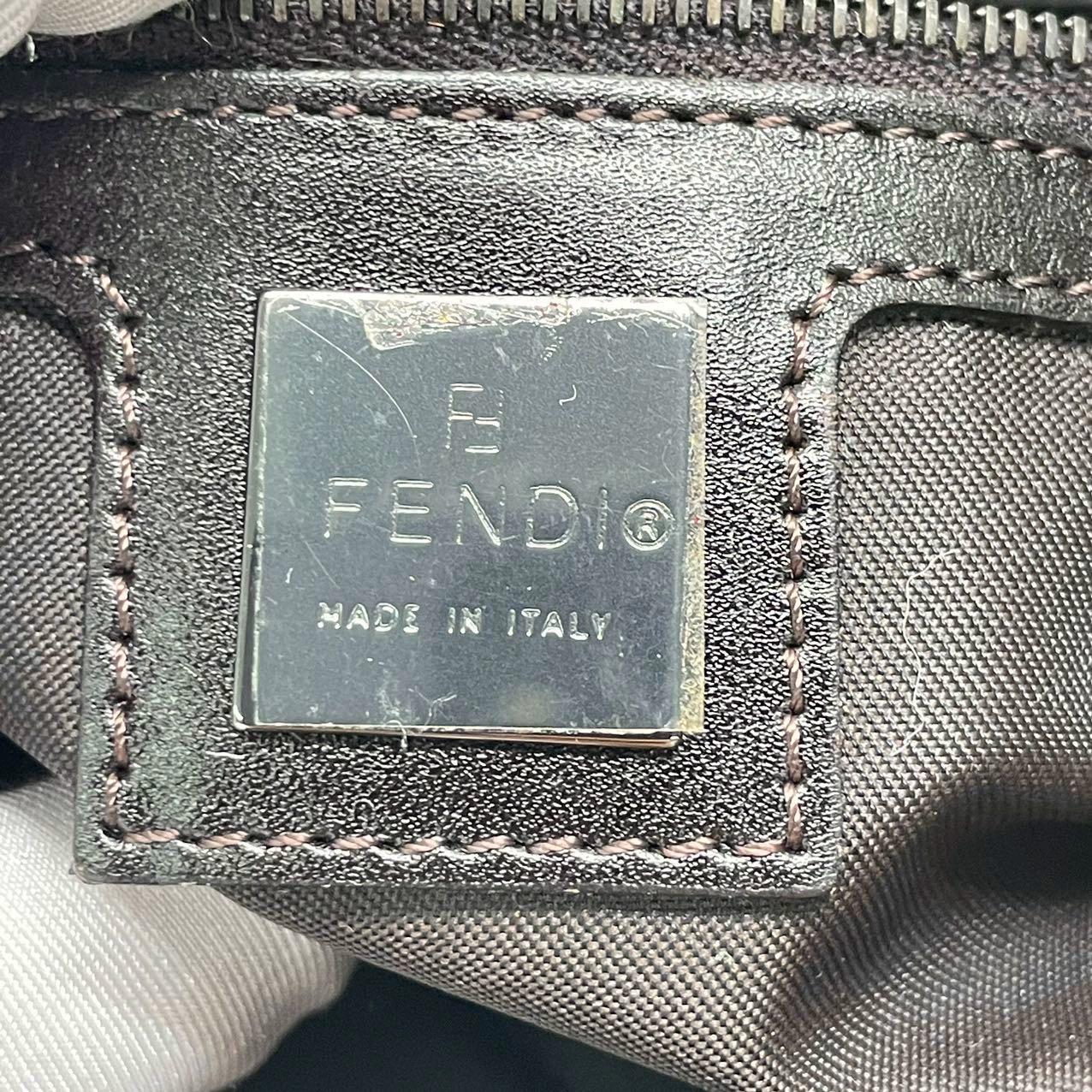 Fendi - Baguette Vintage - Sac à bandoulière à double rabat en poils de poney en vente 2