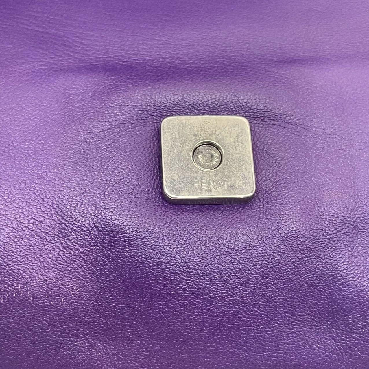 Fendi Baguette Vintage Purple Lambskin Leather Shoulder Bag Silver Hardware im Angebot 6