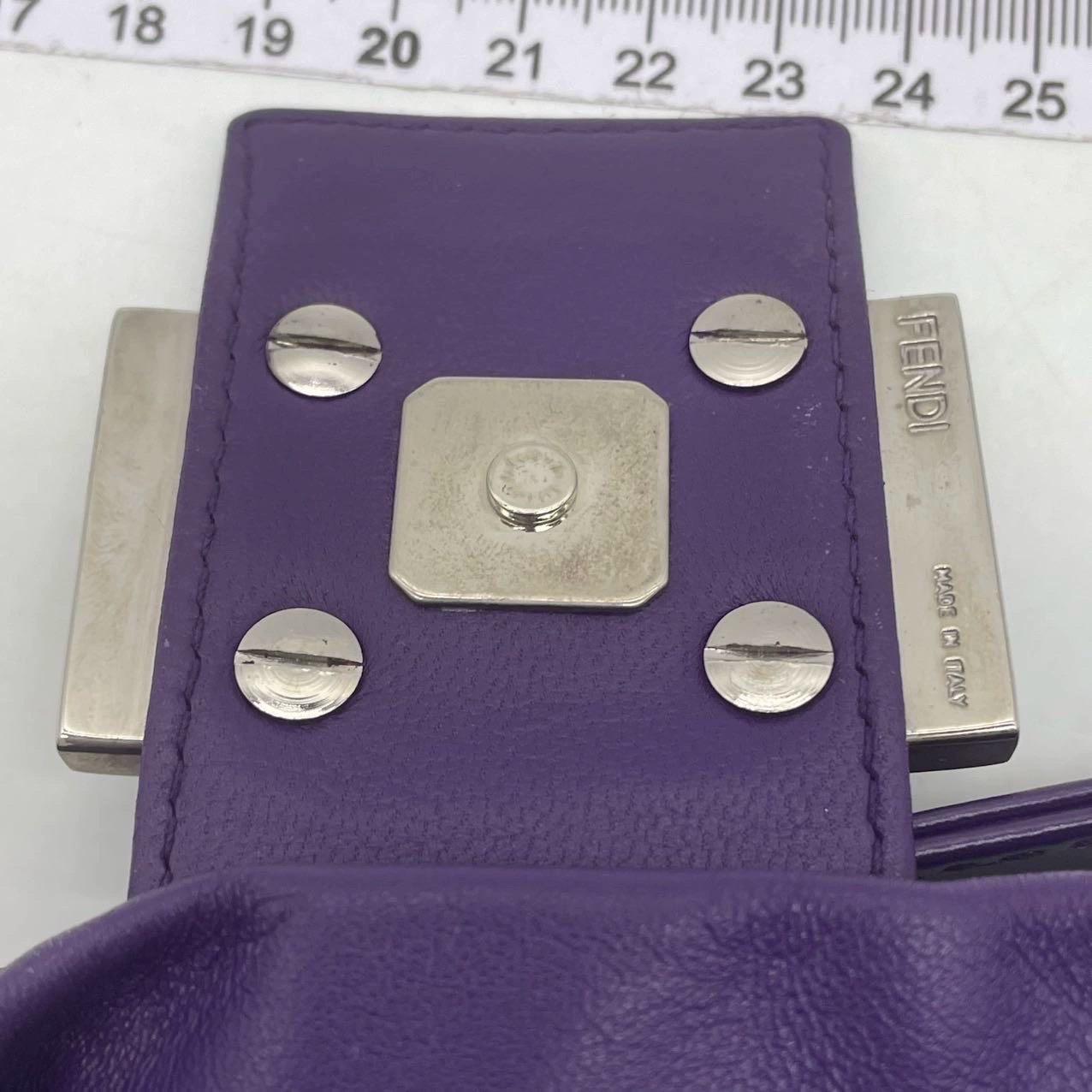 Fendi Baguette Vintage Purple Lambskin Leather Shoulder Bag Silver Hardware im Angebot 3