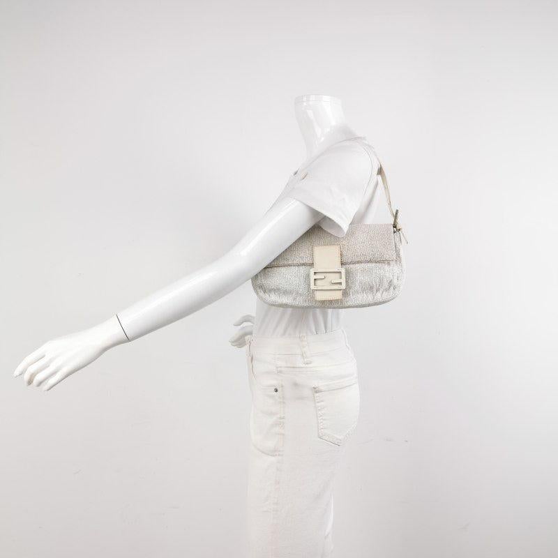 Fendi Baguette Vintage White Glitter Beads Brown Leather
 These are professional photos of the actual bag.
 Discover the Fendi Baguette Vintage White Glitter Beads - a masterfully crafted, iconic design enhanced with shimmering beads. This exquisite