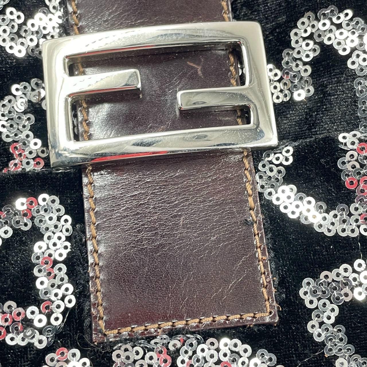 FENDI Baguette White Heart Shaped Sequin Black Shoulder Bag For Sale 8