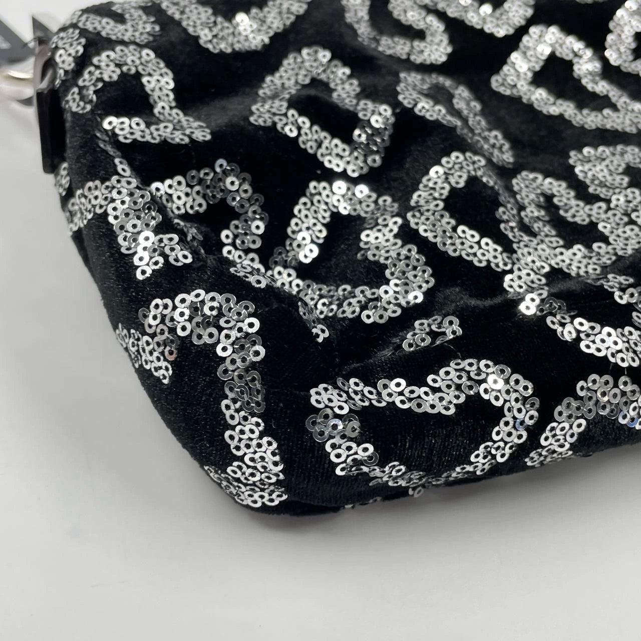 FENDI Baguette White Heart Shaped Sequin Black Shoulder Bag For Sale 13