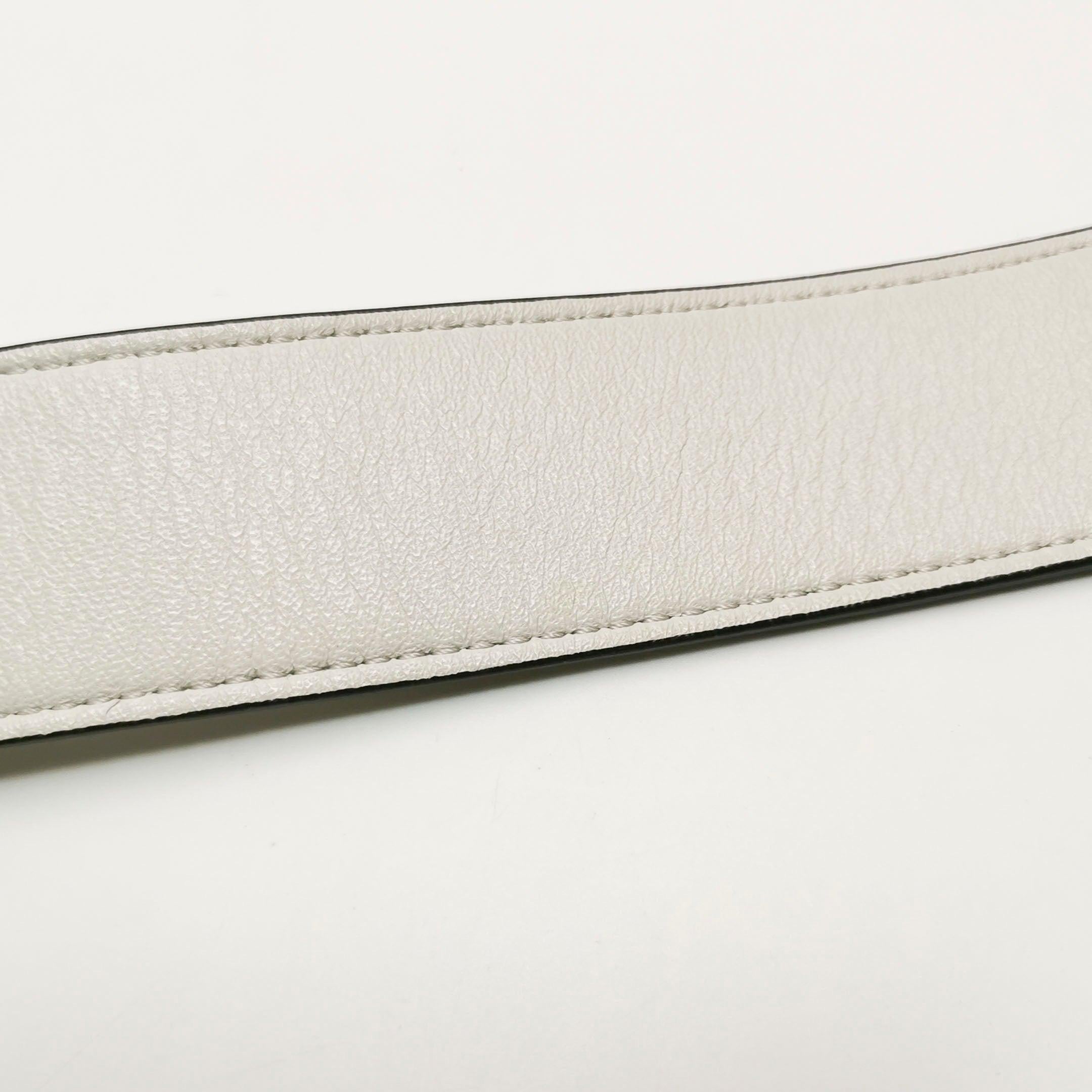 Fendi Baguette White Lambskin Leather Crossbody Bag Medium For Sale 6