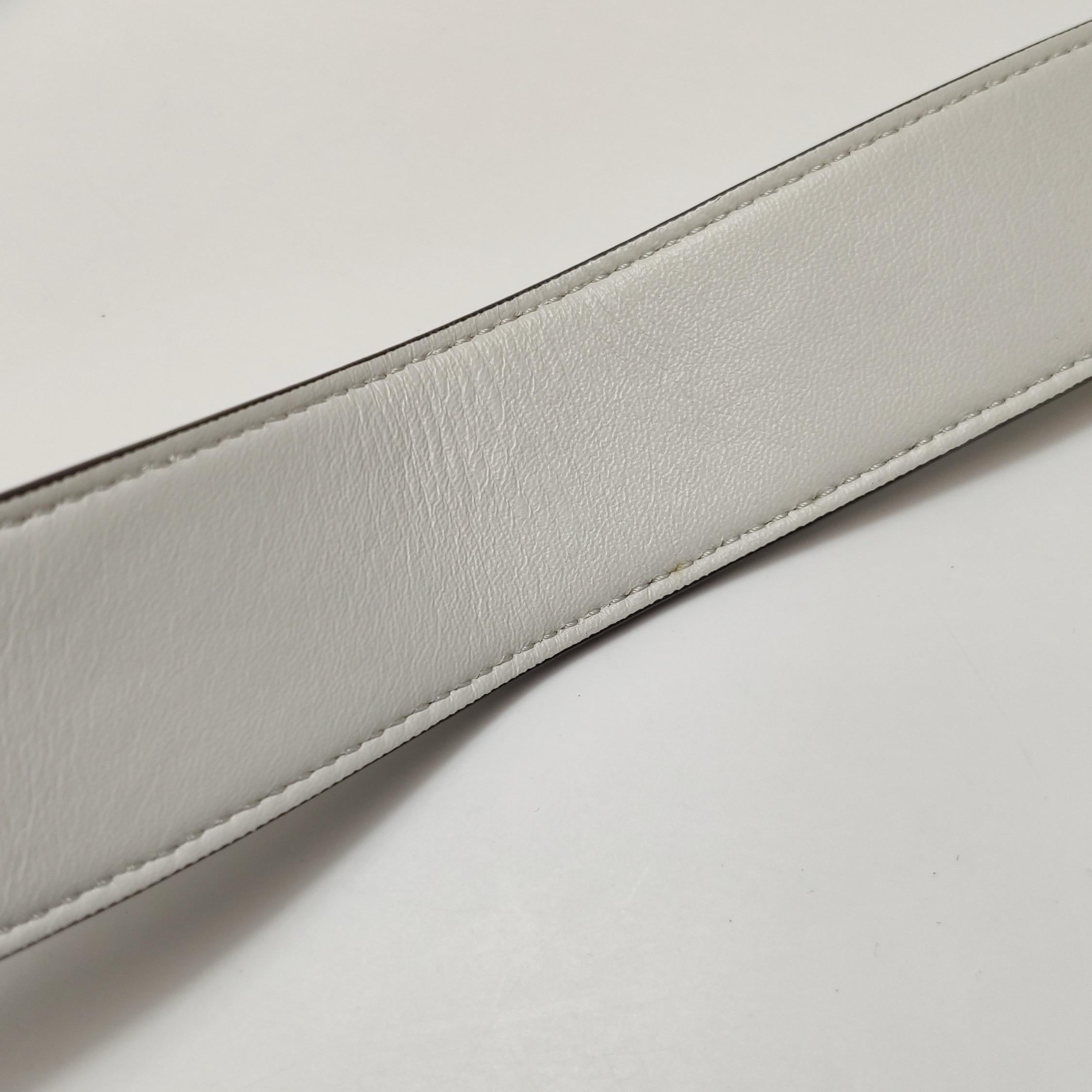 Fendi Baguette White Leather 3D FF Motif Crossbody Bag Large en vente 14