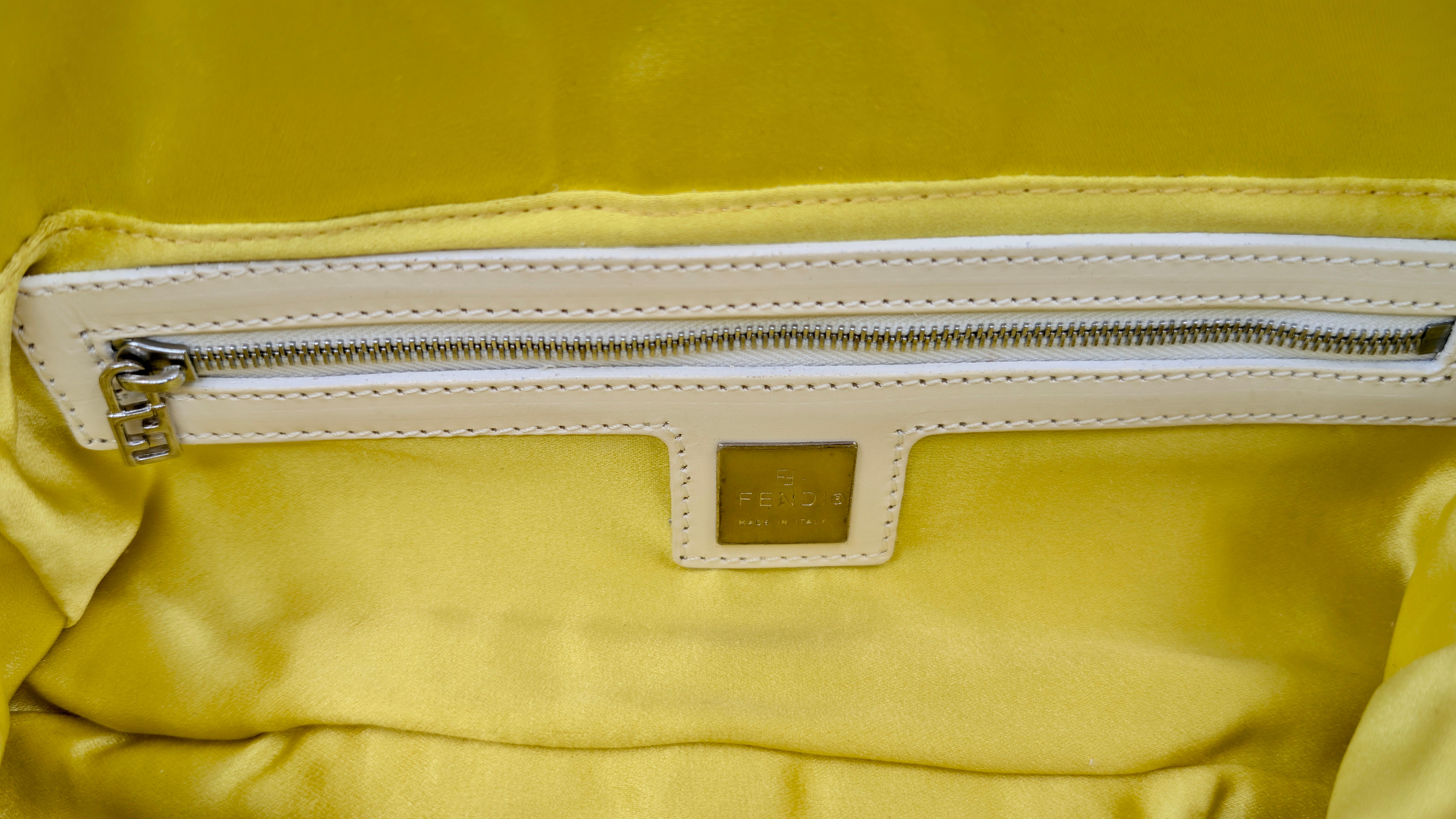 FENDI Baguette  Weißspiegelstickerei im Angebot 2
