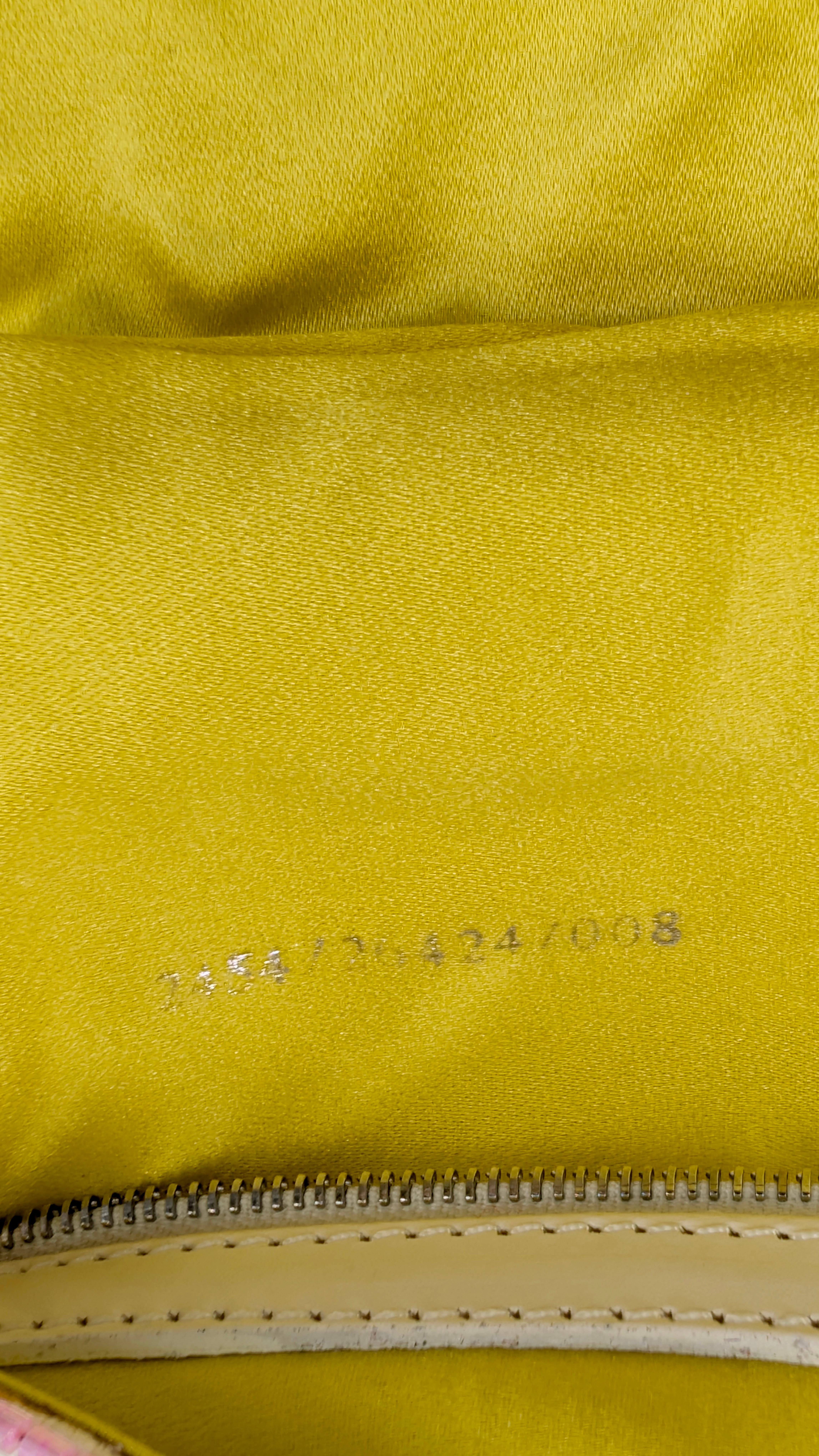 FENDI Baguette  Weißspiegelstickerei im Angebot 3